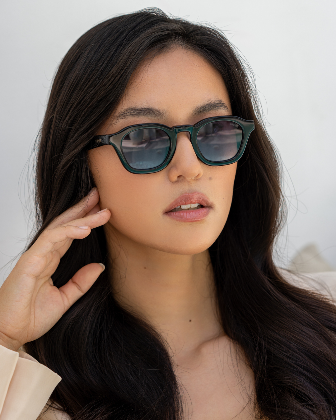 Blake Unisex Round Sunglasses