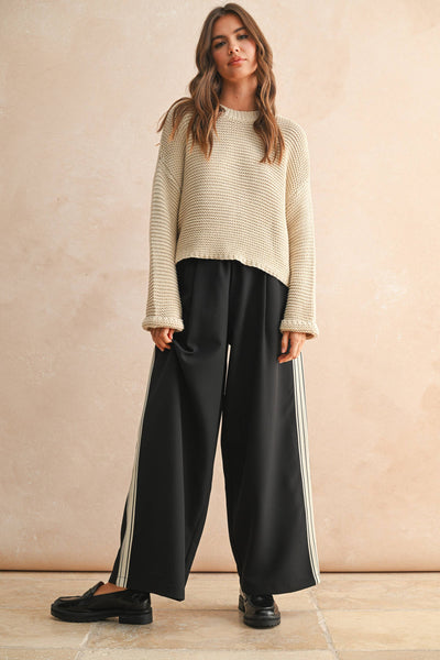 Round Neck Knitted Sweater