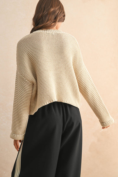 Round Neck Knitted Sweater