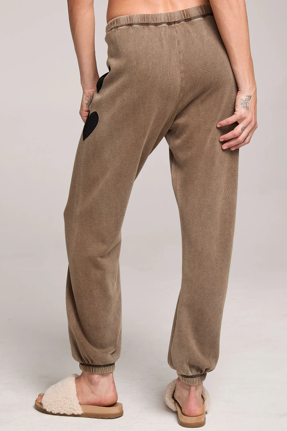 Elara Pant
