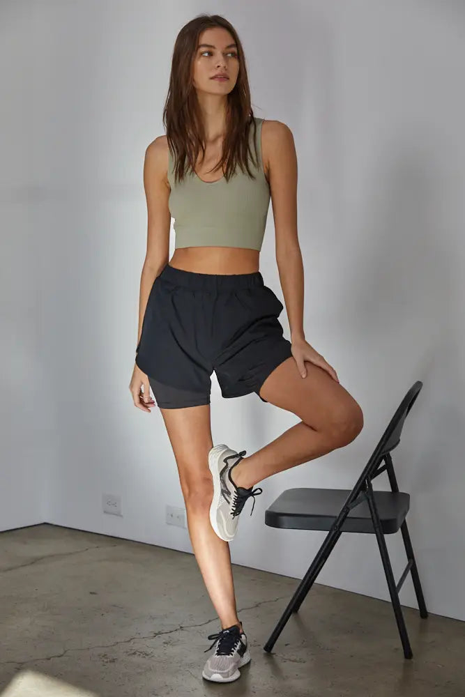 Ribbed Seamless V-Neck Sleeveless Crop Top